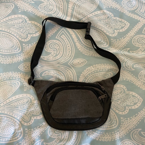 NWOT Leather/Canvas Fanny Pack - Picture 1 of 2